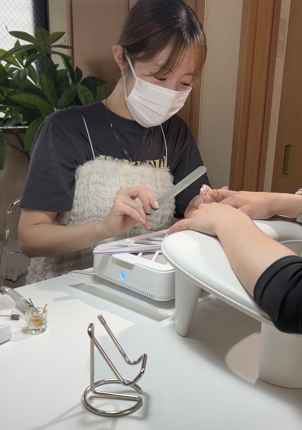 自宅サロン「Urinail private nail salon」で施術するゆいさん